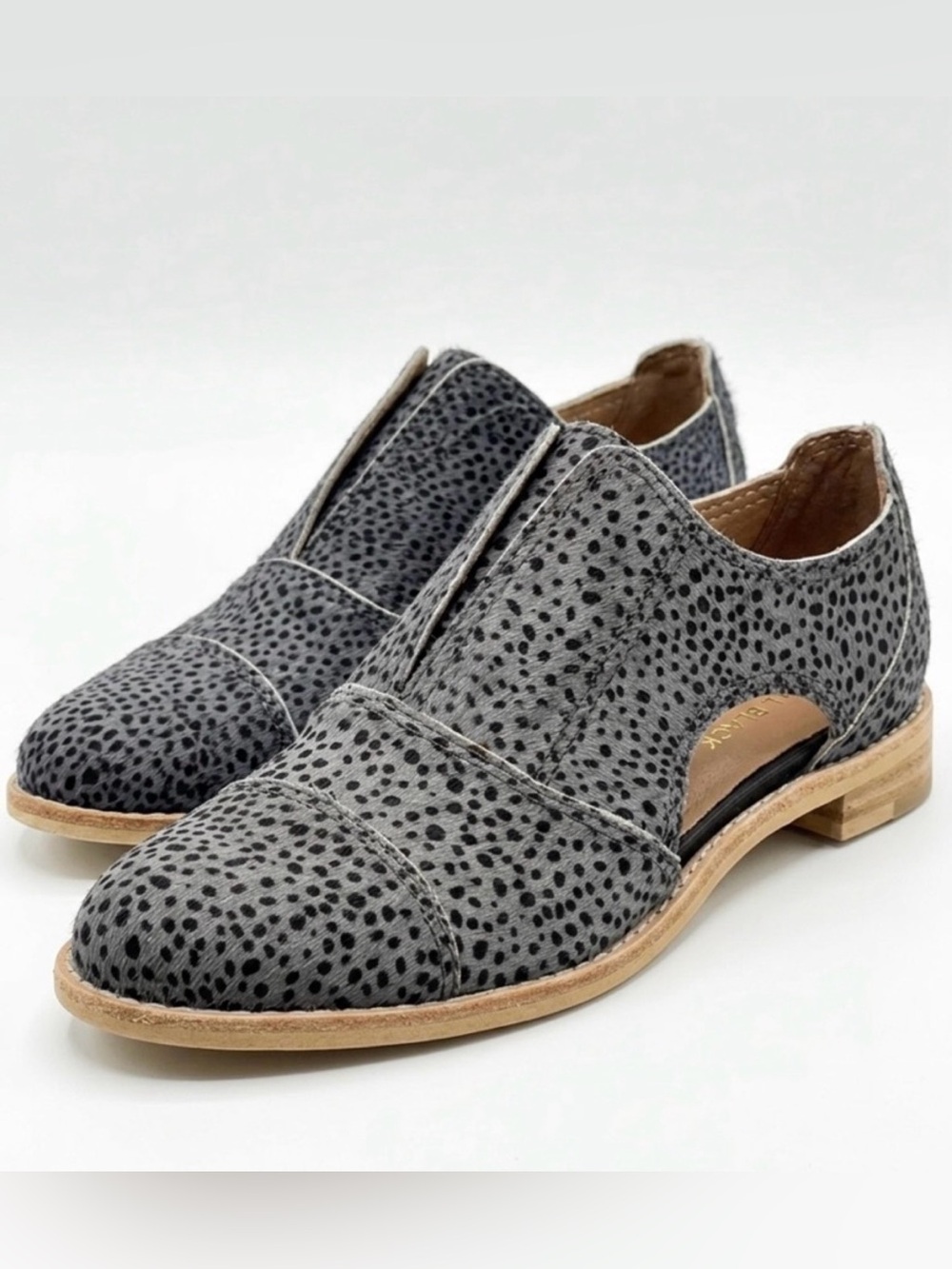 All Black Anthropologie Cutout Cowman Leather Oxford Shoes Black Size 37.5 US 7